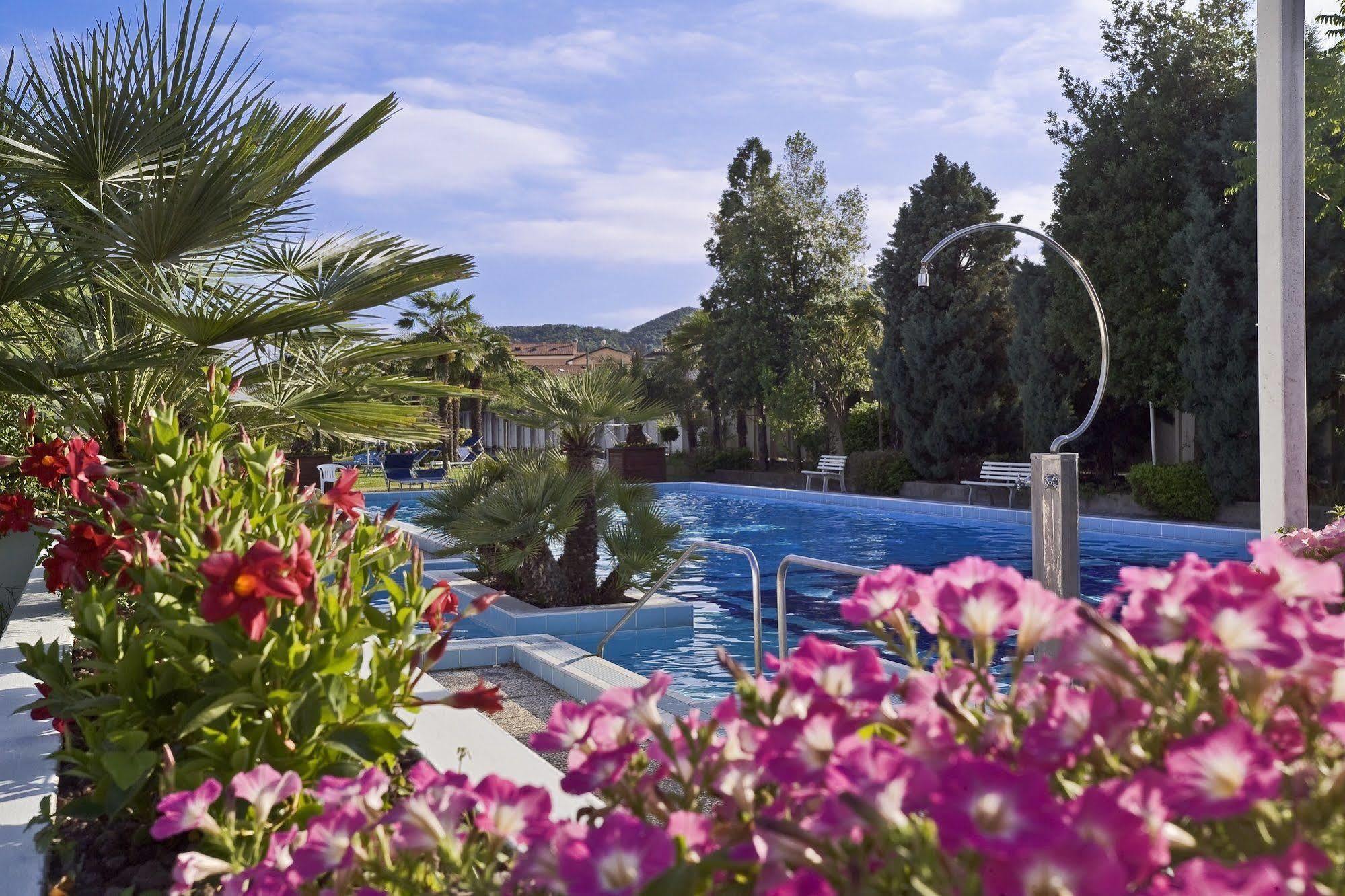 مونتيجروتو تيرمي Hotel Terme Delle Nazioni المظهر الخارجي الصورة